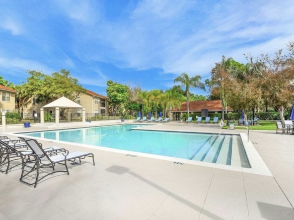 4036 Crockers Lake Blvd APT 921, Sarasota, FL 34238 – SRT002
